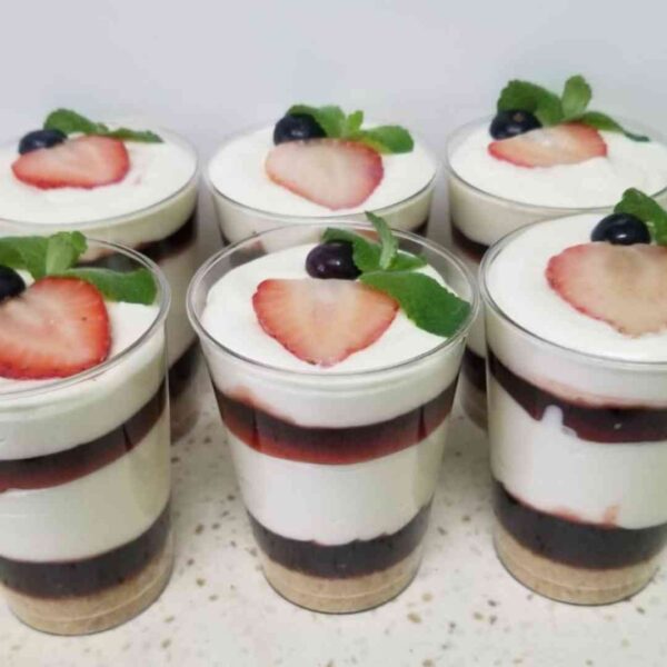 Strawberry Vanilla Cheese Cake - 5oz Cup